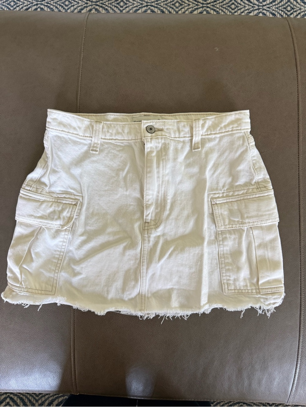 Abercrombie & Fitch White Cargo Mini Skirt